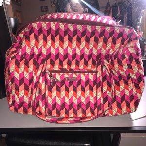 VERA BRADLEY HUGE TRAVEL LUGGAGE - USED ONCE!!